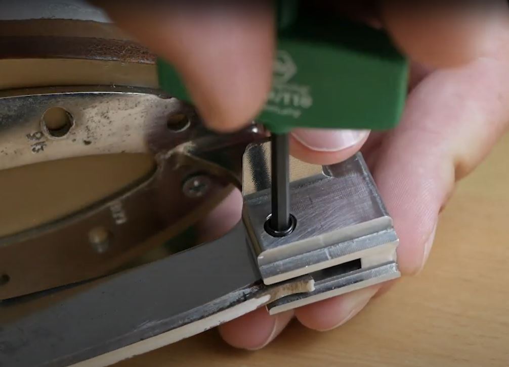 Holder for figure skates